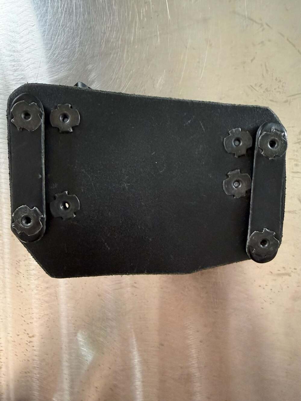 Alien Gear Cloak Tuck Leather IWB Hybrid Holster - Picture 3 of 4